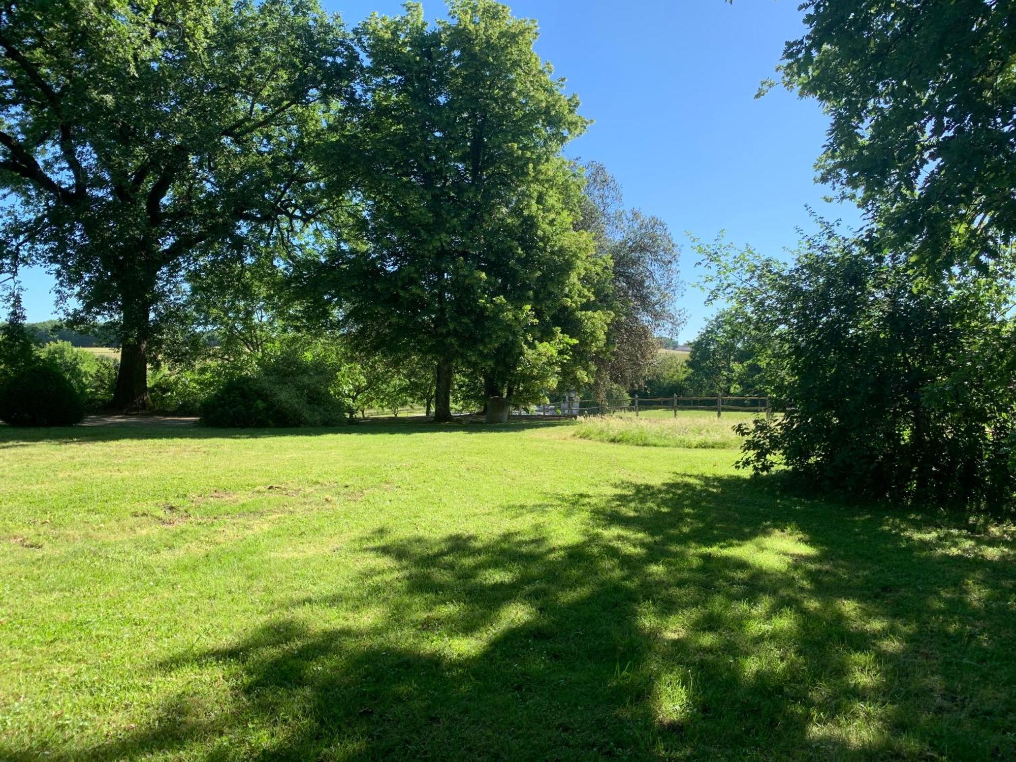 Le Buscagneau Villa Béraut Exteriör bild